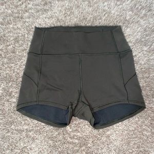Lululemon Shortie shorts